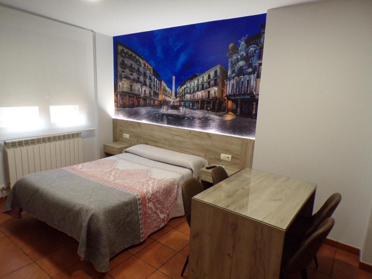 Hostal Serruchi Teruel Exterior foto